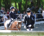 Emily und Astrid Faulstich mit Peggy-Trixi